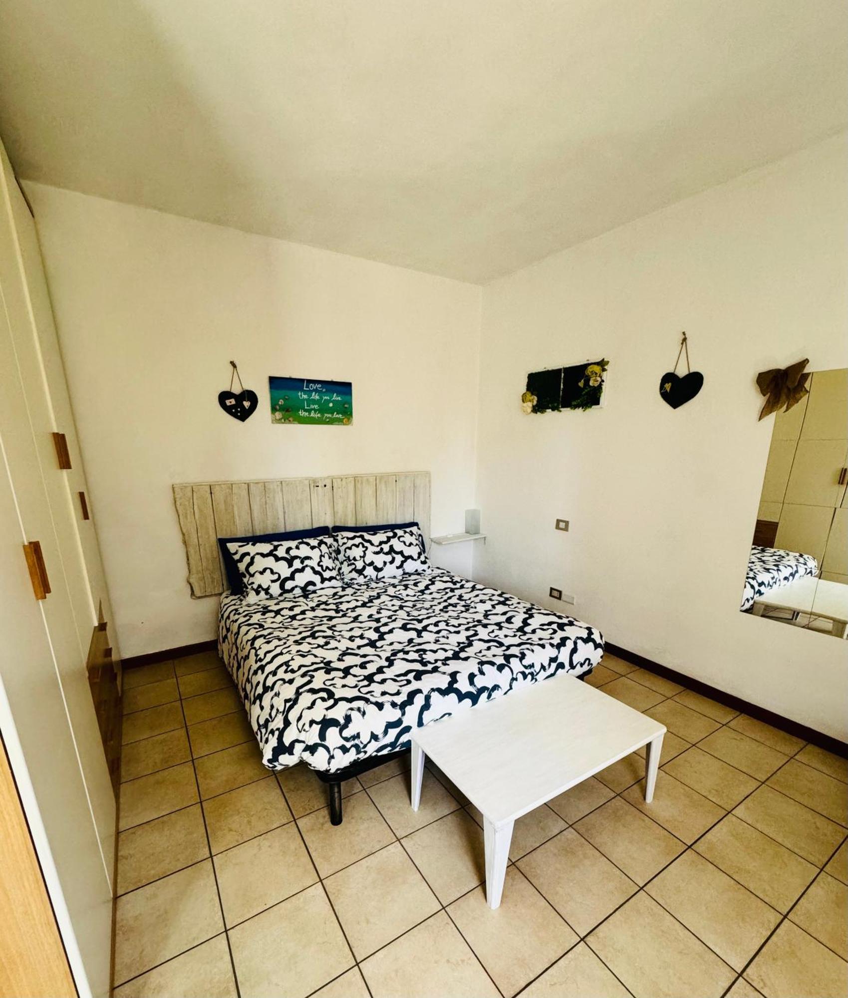 Ferienwohnung Casa Nonna Elide Besozzo Exterior foto